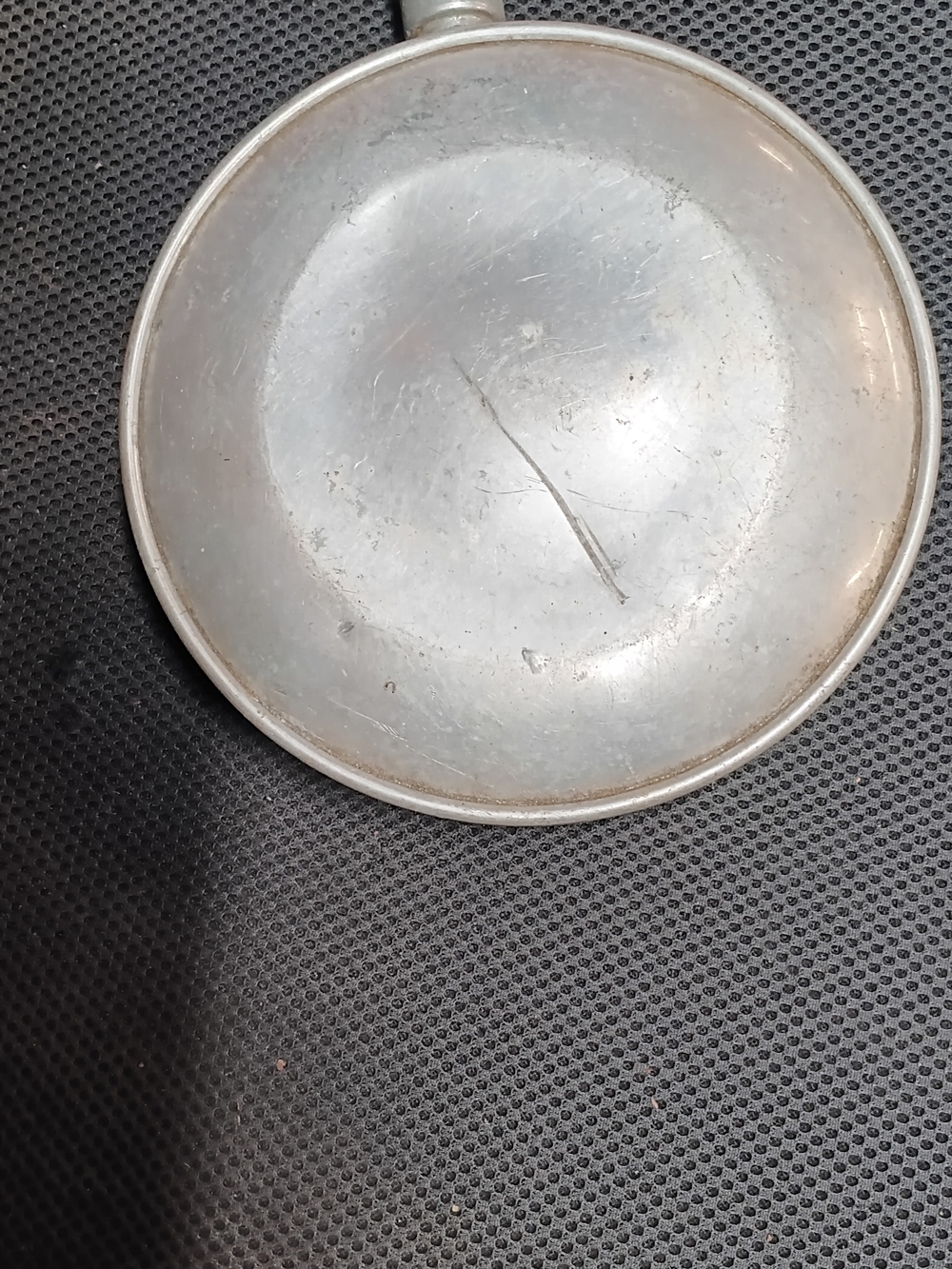 World War 1 Era Vintage-Style Round Metal Flask in Silver - Picture 3 of 16